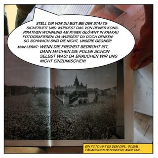 Ein Foto hat es dem Diplom-Sozialpädagogen besonders angetan. Aus einem polnischen Buch blättert er es hervor. Dort stehen tausende oder zehntausende Menschen auf dem Platz vor einer Kirche versammelt. Schönfelder kommentiert: „Stell dir vor, du bist bei der Staatssicherheit und würdest das von deiner konspirativen Wohnung am Rynek Główny in Krakau fotografieren! Da würdest du doch denken: So schwach sind die nicht, unsere Gegner! Man lernt: Wenn die Freiheit bedroht ist, dann machen die Polen schon selbst was! Da brauchen wir uns nicht einzumischen!“