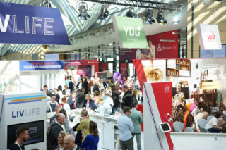 Die Stände im Zentrum des DÖAK 2023. Foto: Ella Seeger